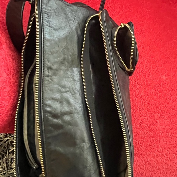 Leatherbag - Picture 10 of 14